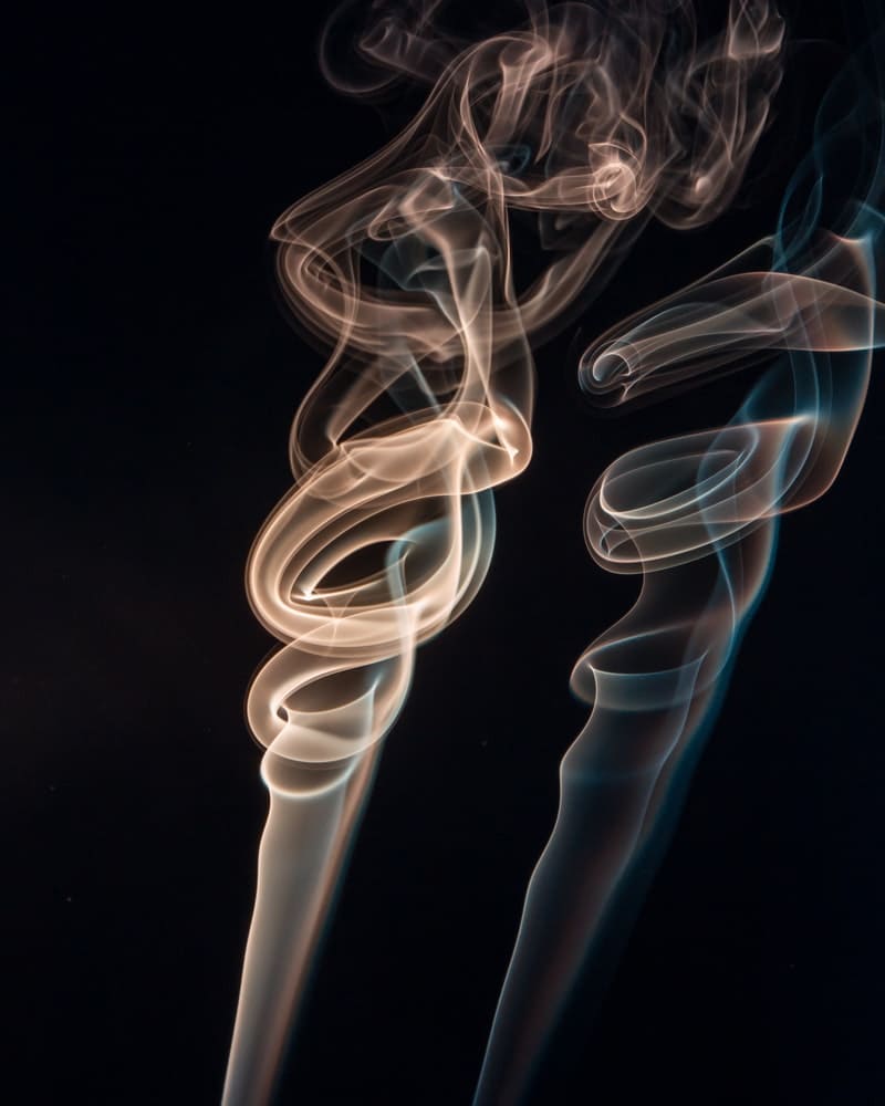 fumaça de  incenso