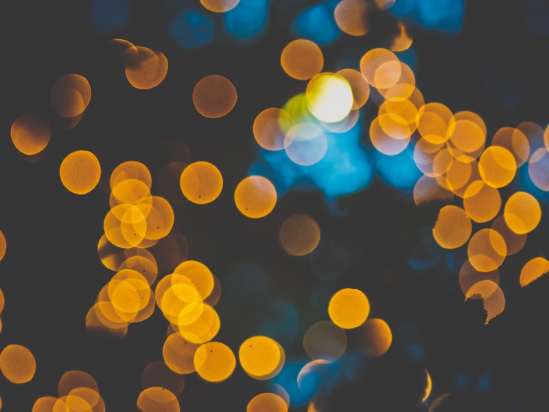 o que significa ver pontos de luz no mundo espiritual?