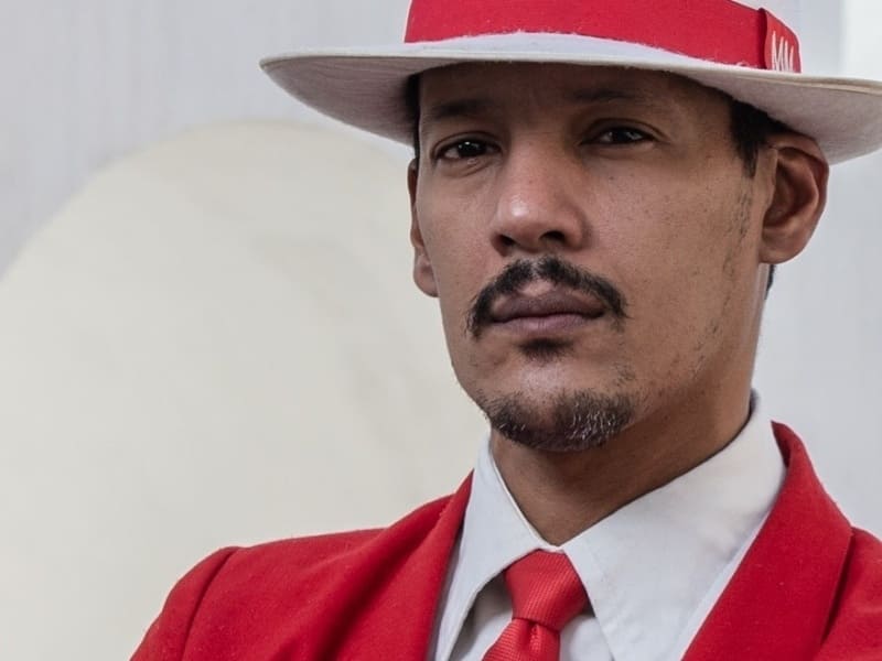 jeff duarte vestido de ze pelintra no rio