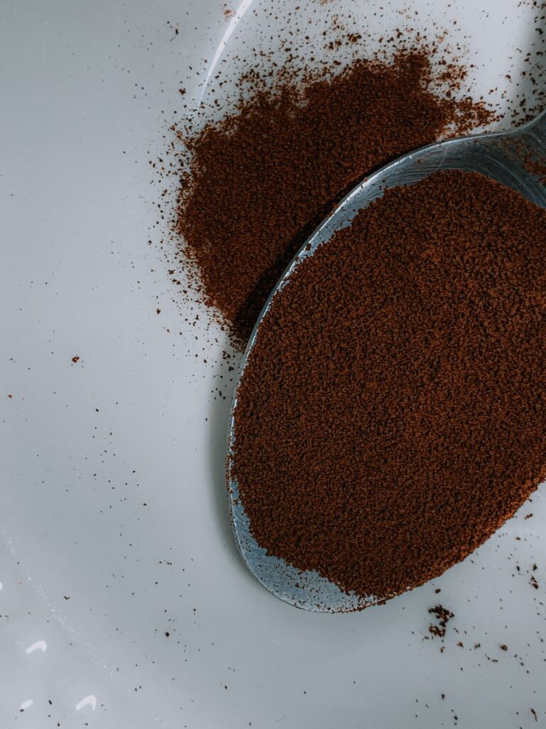 colher com pó de café