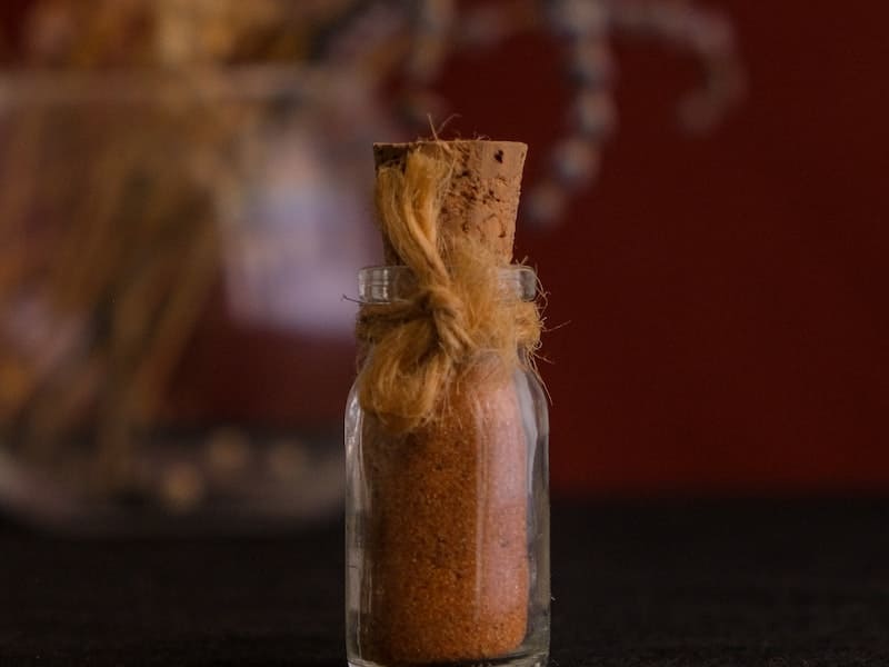 simbologia de sobrar  canela