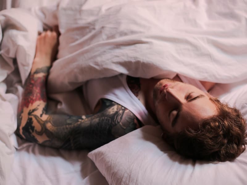 homem sonhando